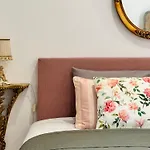 לינה וארוחת בוקר Guest House Gent גנט