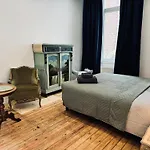 Guest House Gent לינה וארוחת בוקר